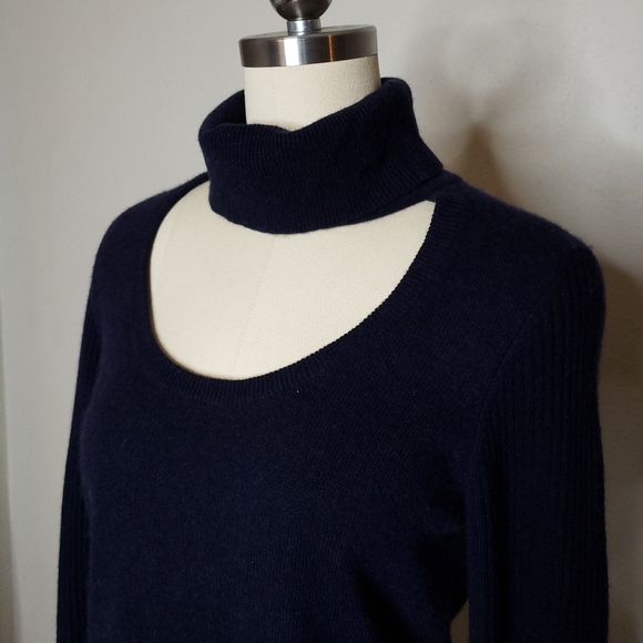 DVF 'Gracey' Wool & Cashmere Turtleneck NWOT Sz M - Picture 9 of 13